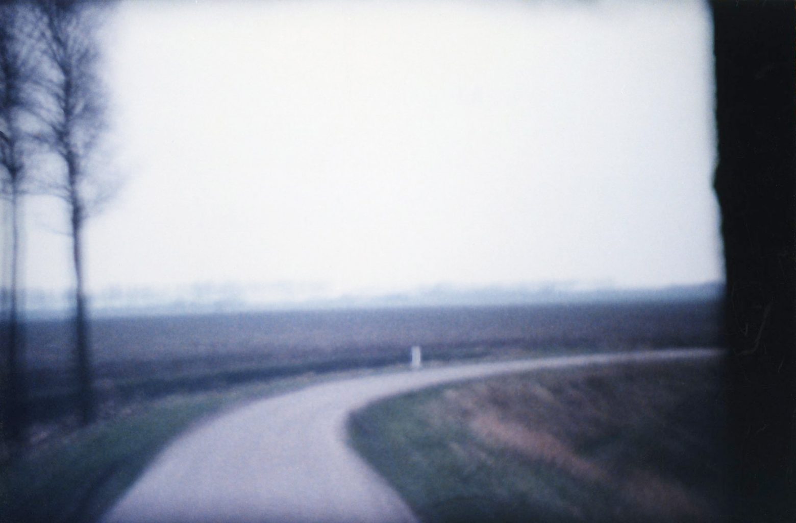Een deel van de horizon / A part of the horizon. Still from Super8 movie 'Horizon Route, 1980'